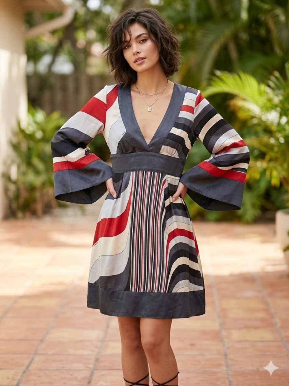 Vintage Bebe Abstract Stripe Bell Sleeve V-Neck Dress – Size M